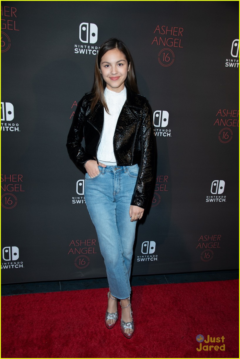 asher angel 16 bday nintendo party pics 23