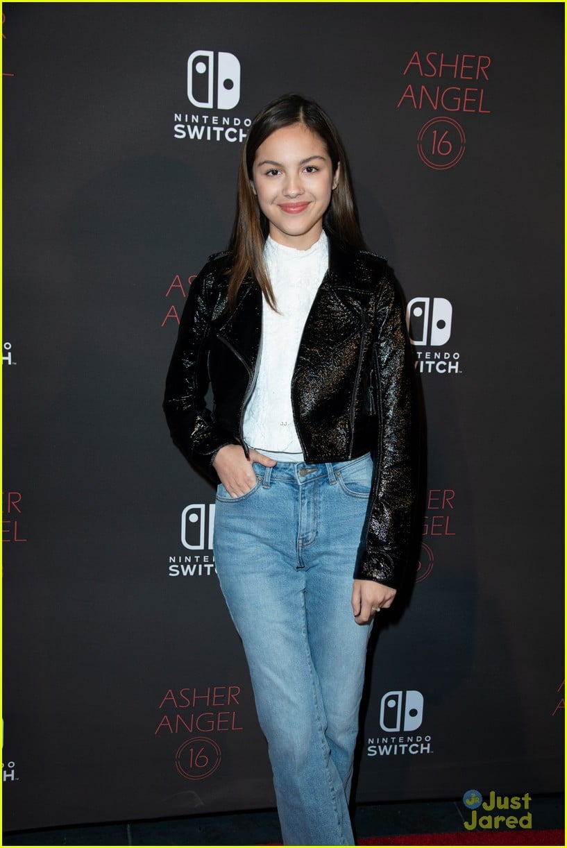 asher angel 16 bday nintendo party pics 24