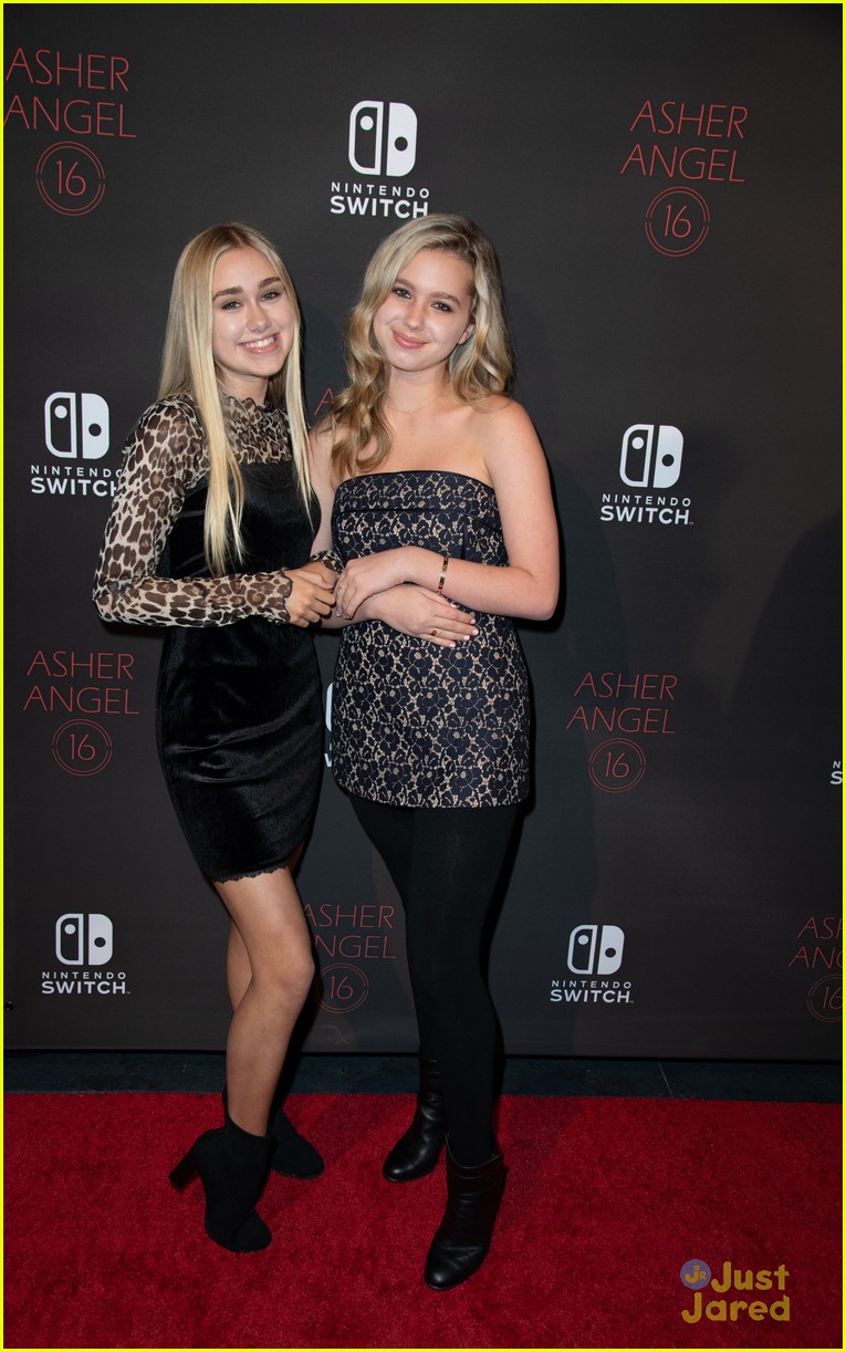 asher angel 16 bday nintendo party pics 26