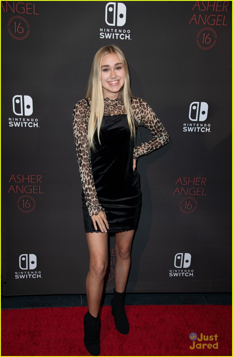 asher angel 16 bday nintendo party pics 27