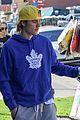justin bieber goes shopping for halloween costumes 08