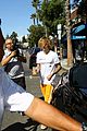 justin bieber hangs out with hailey baldwin after spending afternoon with pastor31