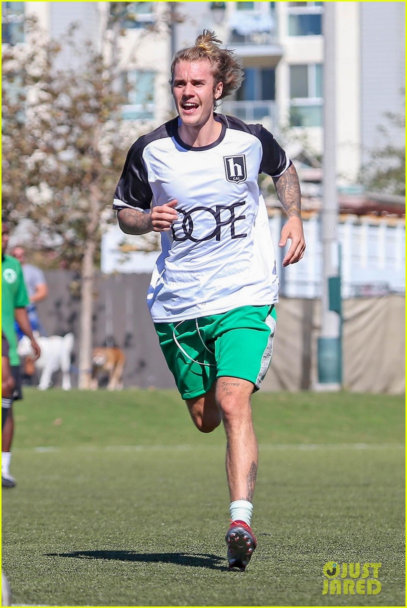 justin bieber goes shirtless playing soccer with friends 05
