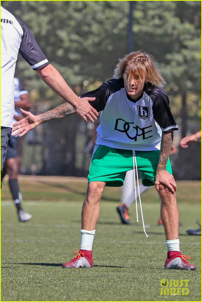 justin bieber goes shirtless playing soccer with friends 19