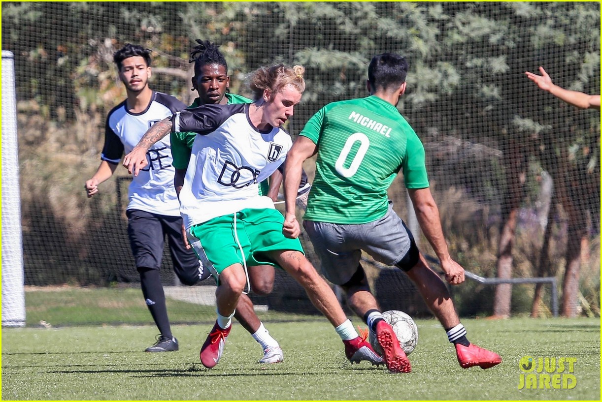 justin bieber goes shirtless playing soccer with friends 29
