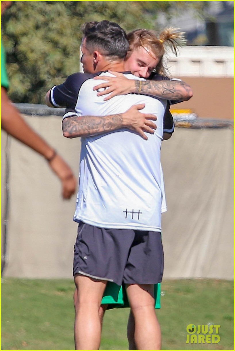 justin bieber goes shirtless playing soccer with friends 52