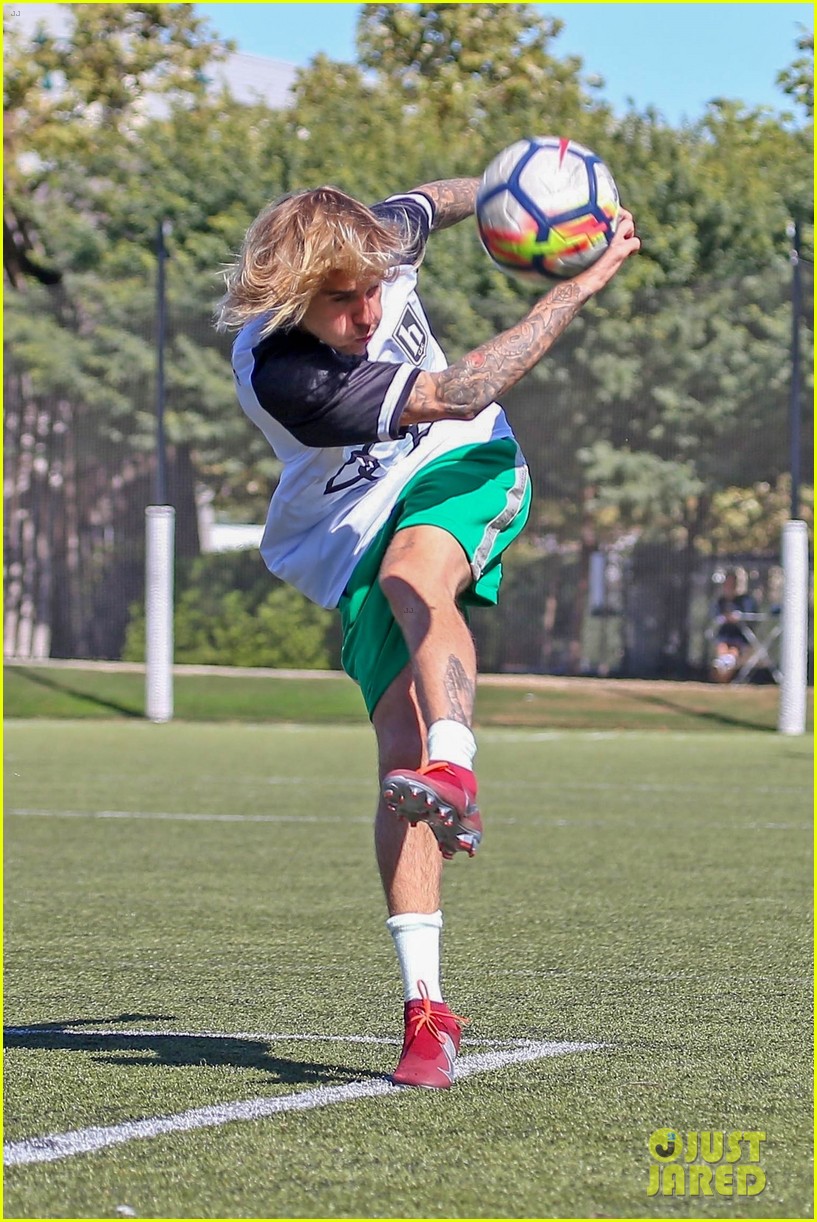 justin bieber goes shirtless playing soccer with friends 61