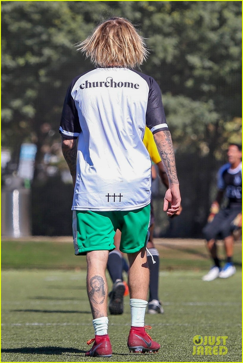 justin bieber goes shirtless playing soccer with friends 66