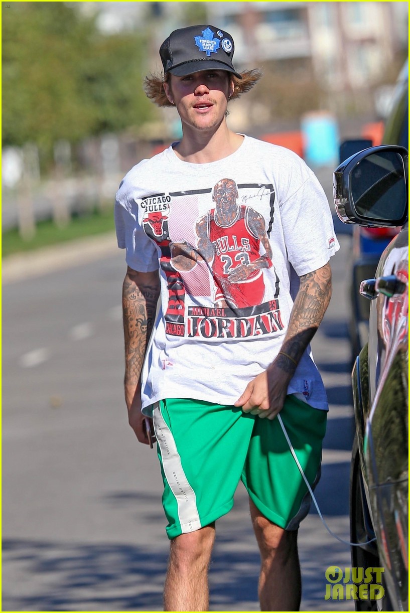 justin bieber goes shirtless playing soccer with friends 76