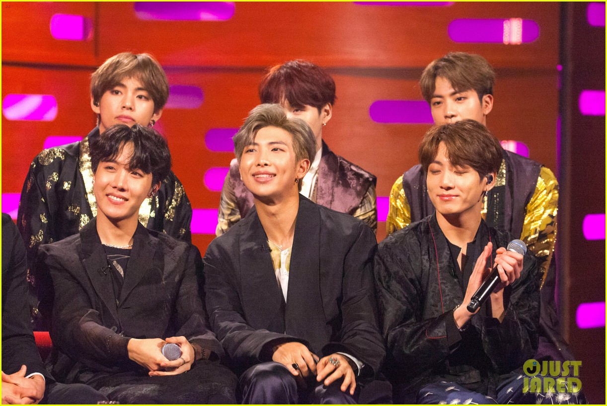 bts visit graham norton show as they announce burn the stage movie07