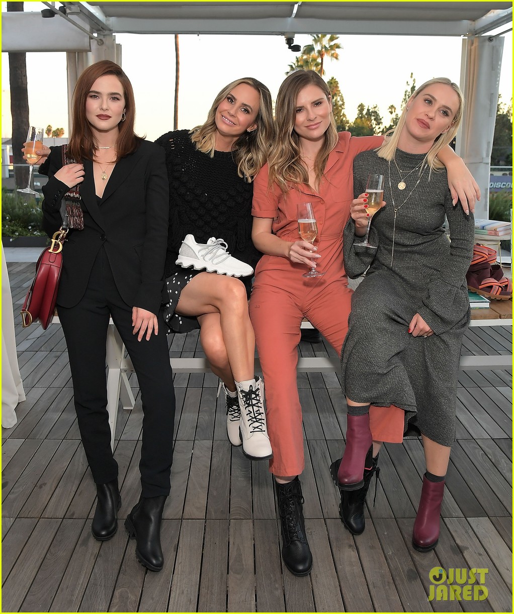 zoey deutch supports ladygang stars at fall podcast party03