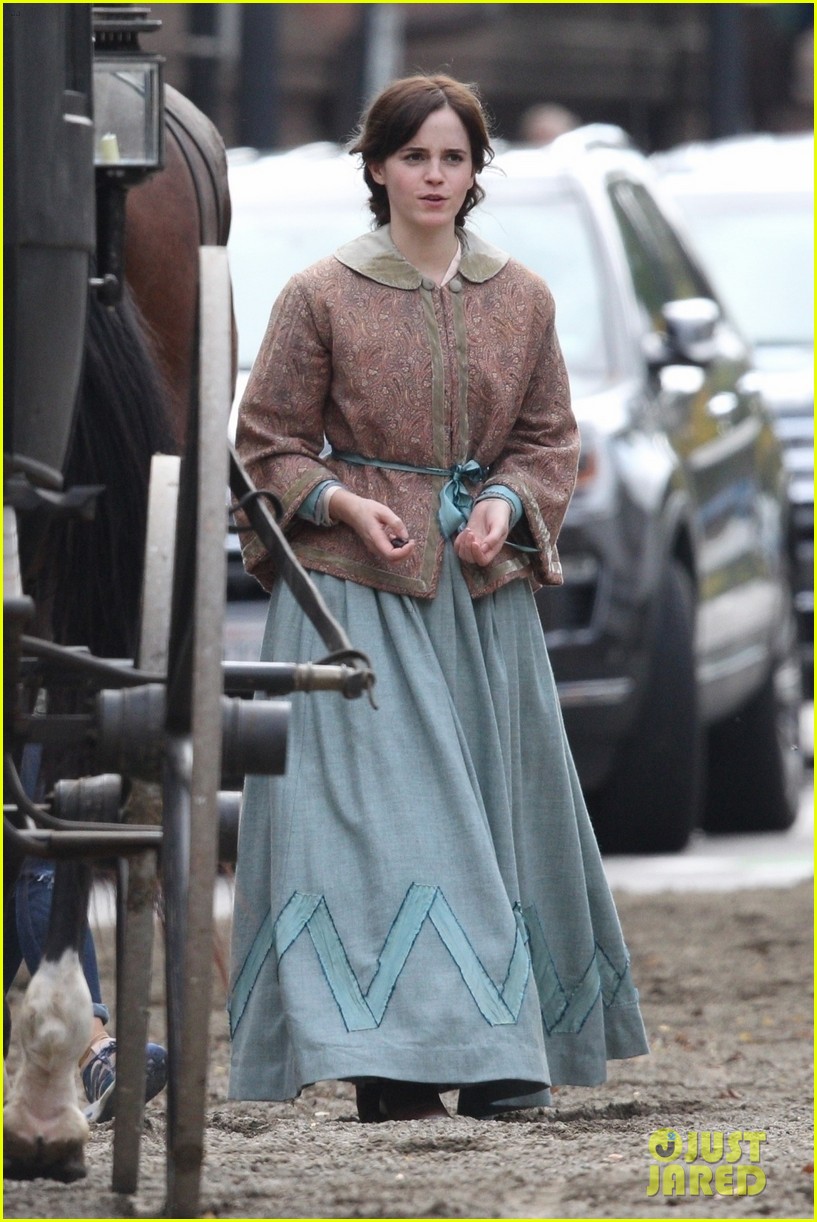 Emma Watson Dons Her Costume On Little Women Set Photo 1191384 Emma Watson Dons Her Costume On Little Women Set Photo 1191384