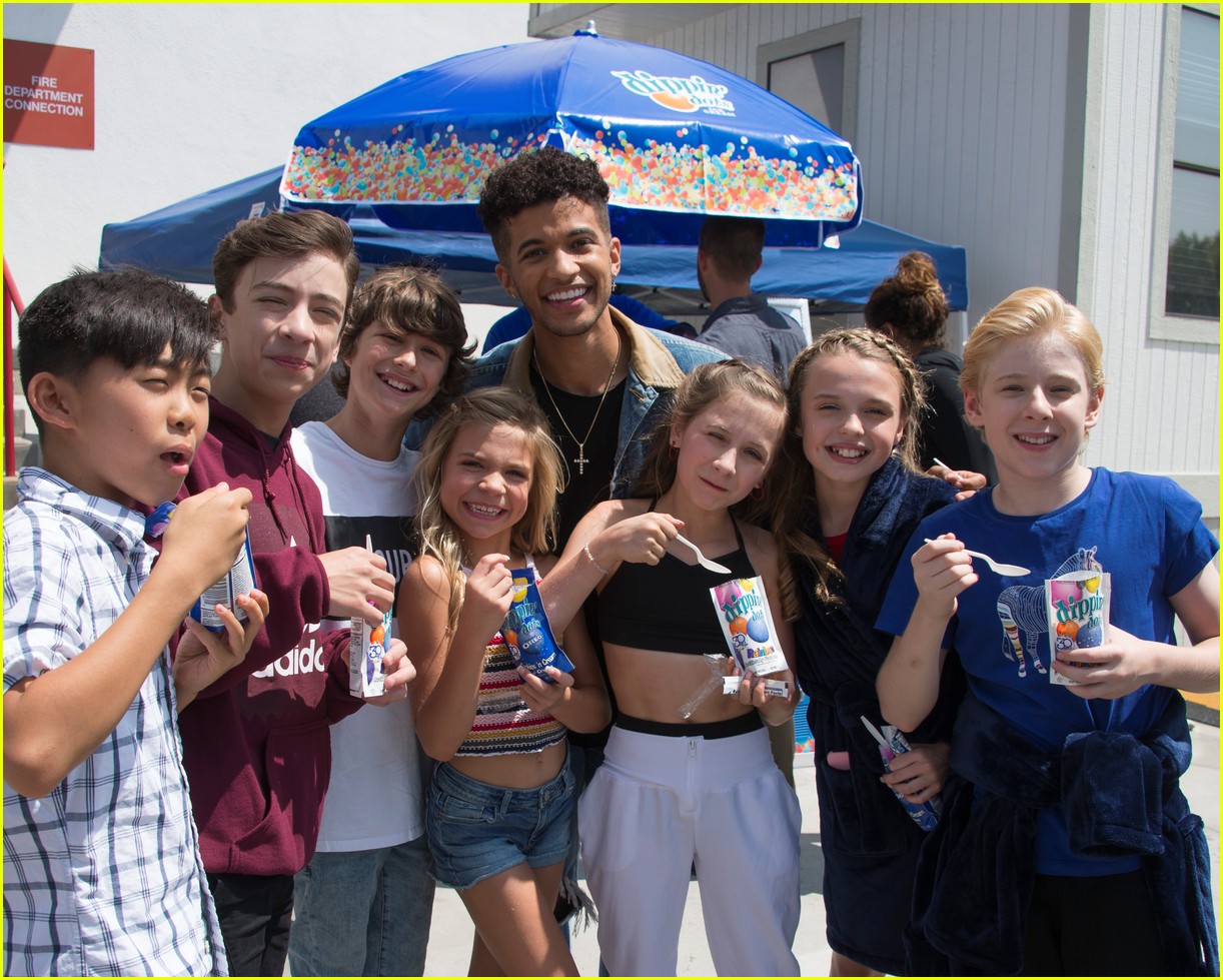 jordan fisher surprises dwts juniors cast with dippin dots before filming02