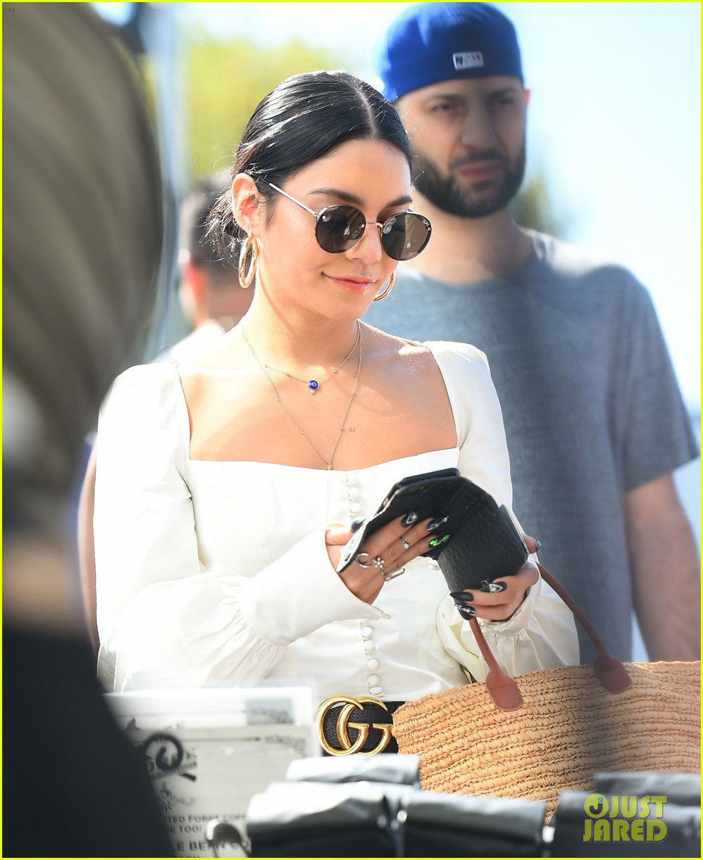 vanessa hudgens dons halloween inspired outfit ahead of farmers market trip07