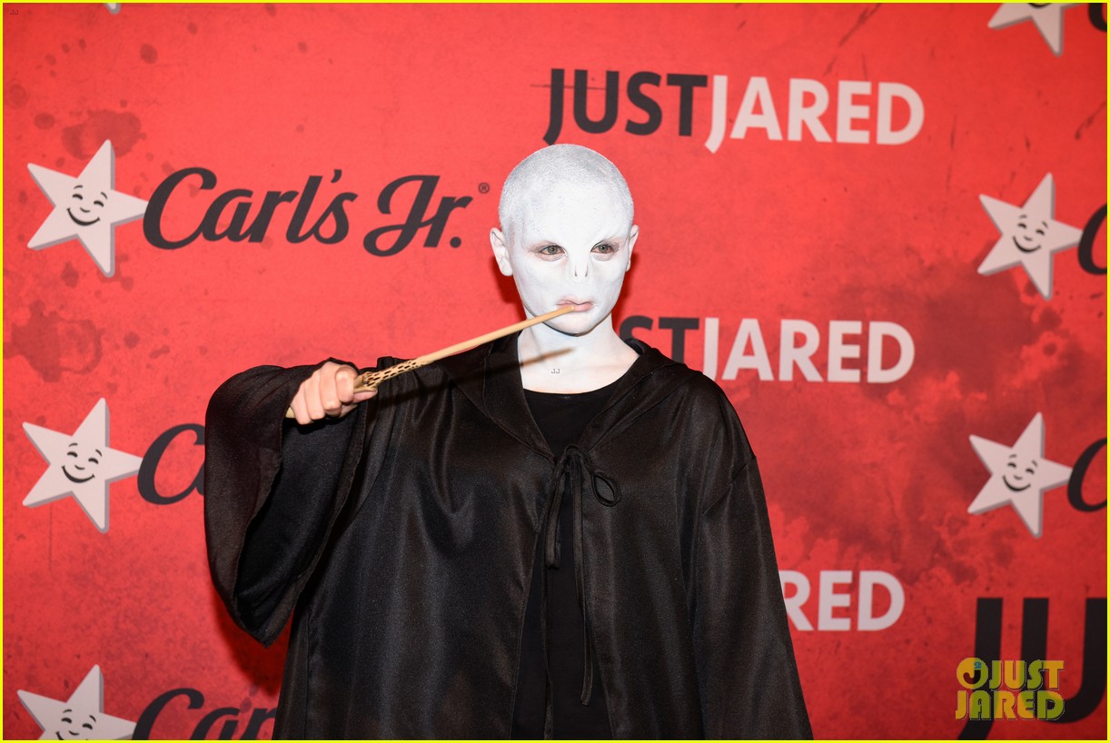 joey king hunter king just jared halloween party 10