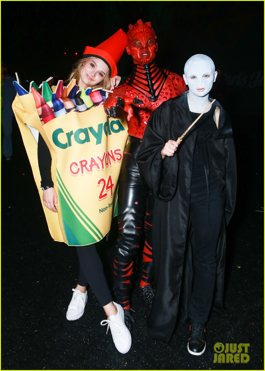joey king hunter king just jared halloween party 20