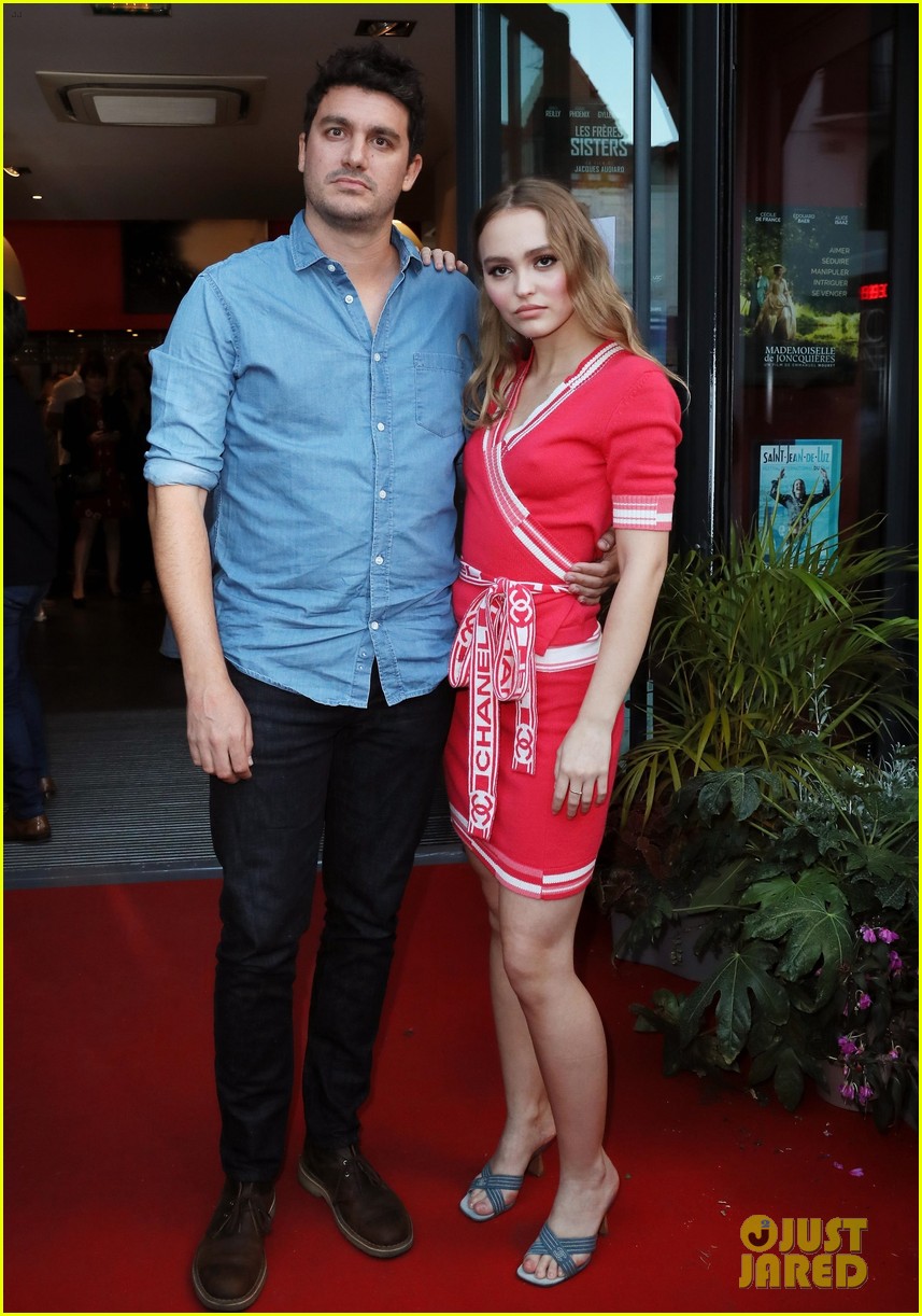 lily rose depp premieres les fauvres in france 01