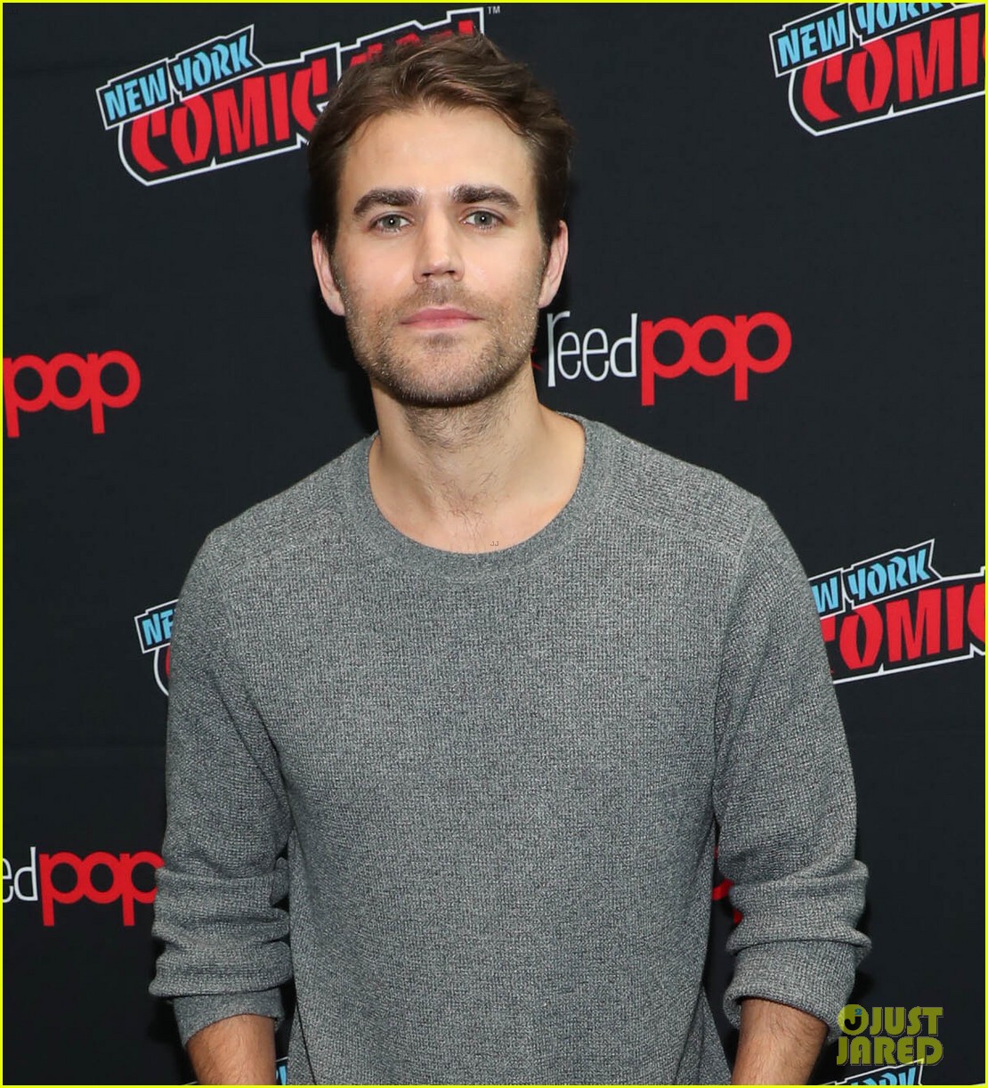 paul wesley danielle campbell comic con new york 04