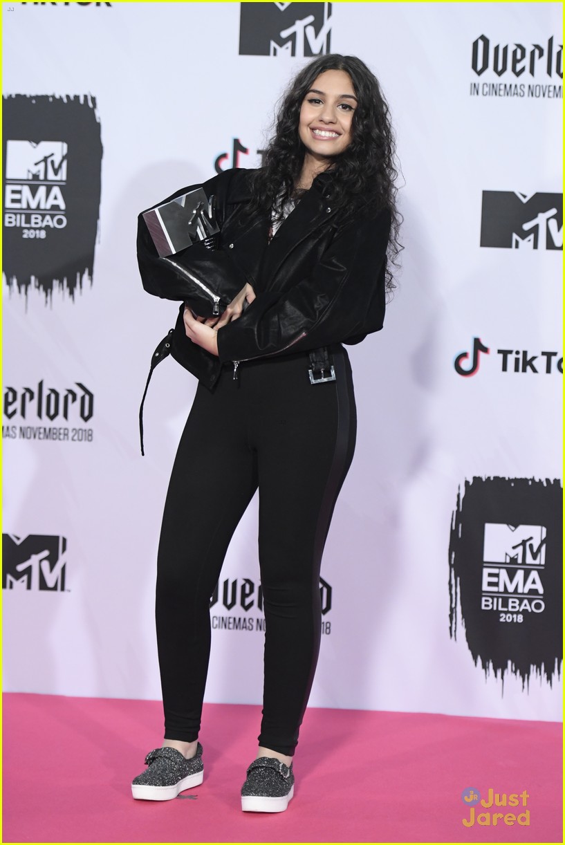 alessia cara doesnt care what you think of her suits 13
