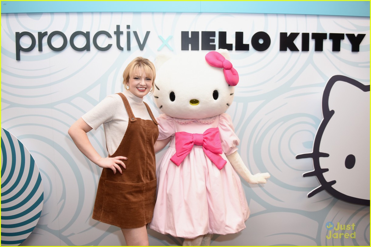 ally brooke maddie poppe hello kitty event 01