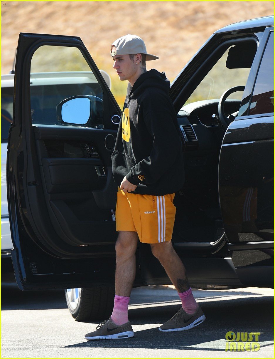 justin bieber goes for a run 03