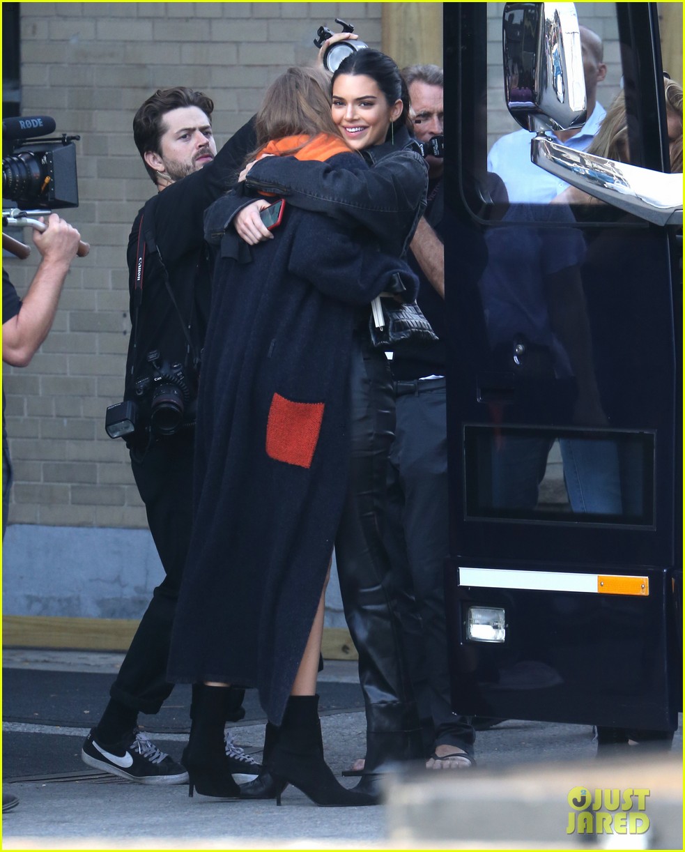 gigi hadid and kendall jenner share a hug outside of victorias secret fashion show rehearsals 07