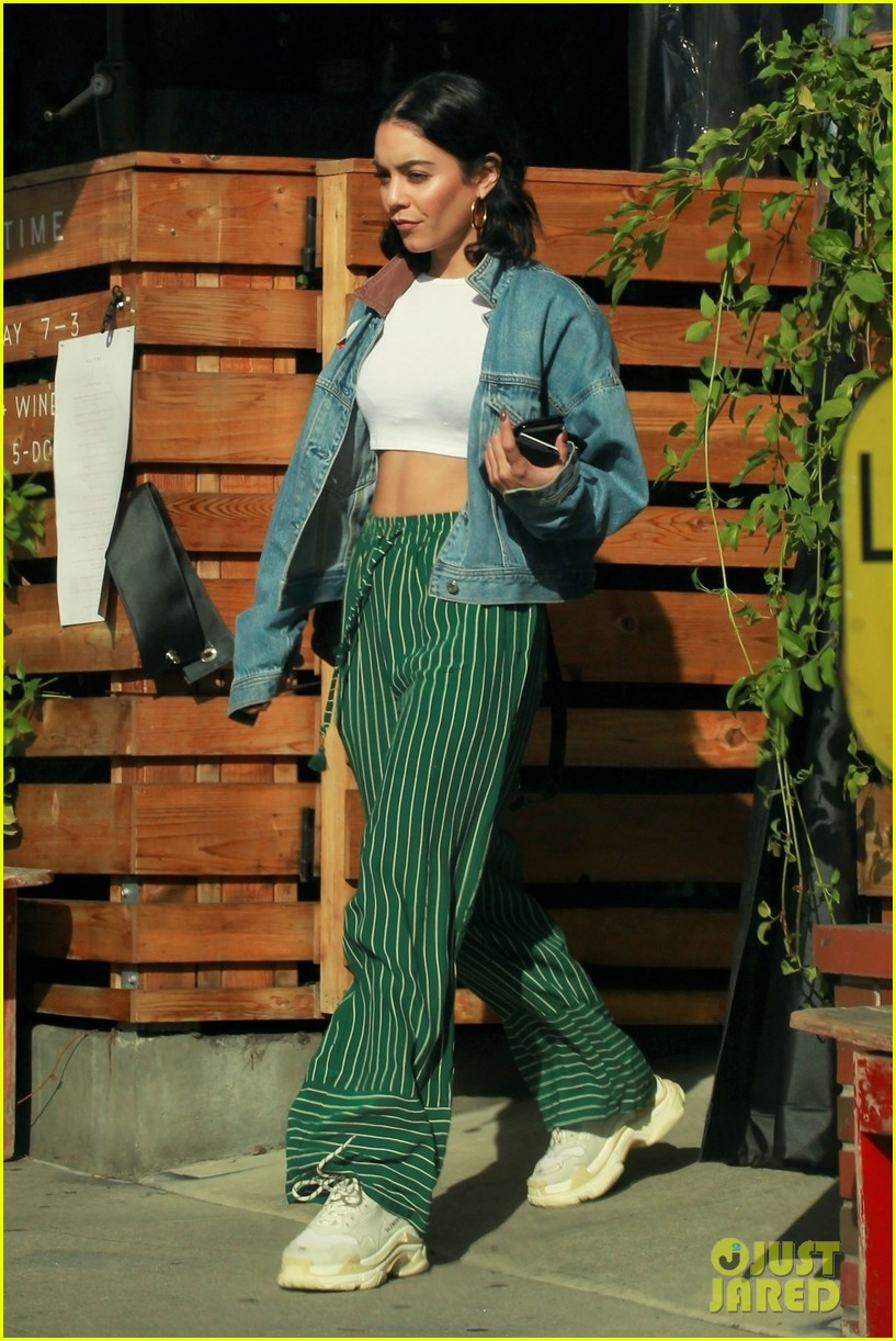 vanessa hudgens austin butler step out for romantic lunch date 06