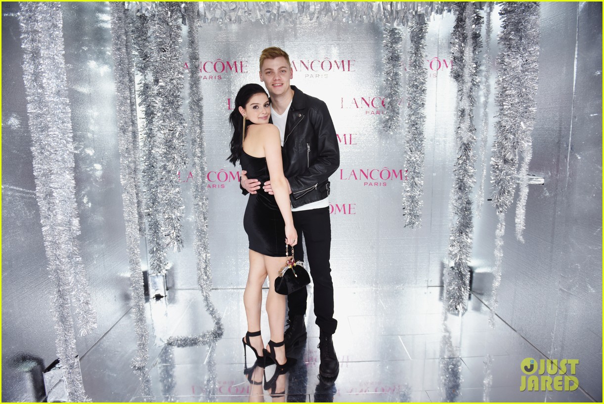 ariel winter and levi meaden join laverne cox at lancome and vogues holiday event 06