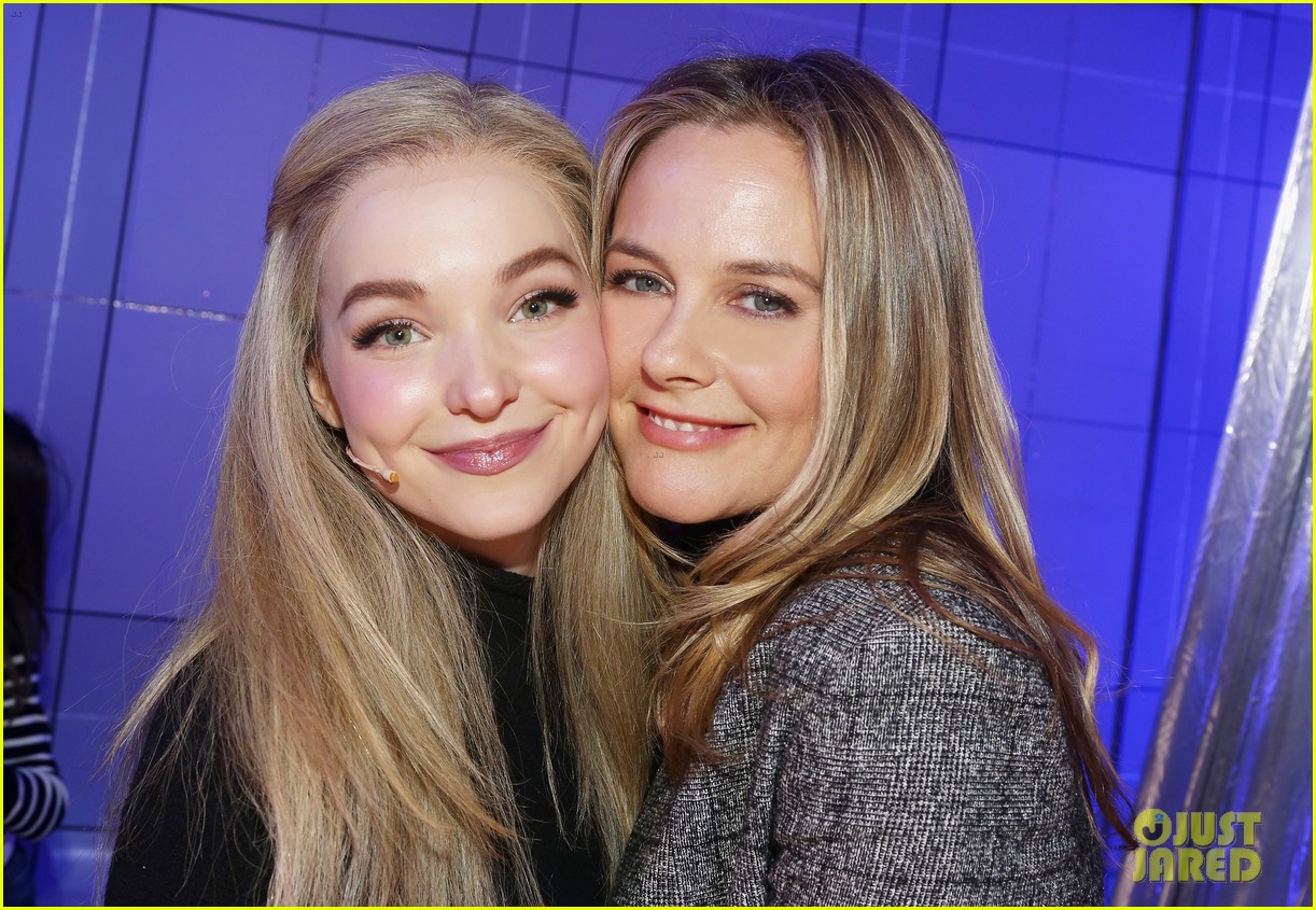 dove cameron meets alicia silverstone at clueless musical 02