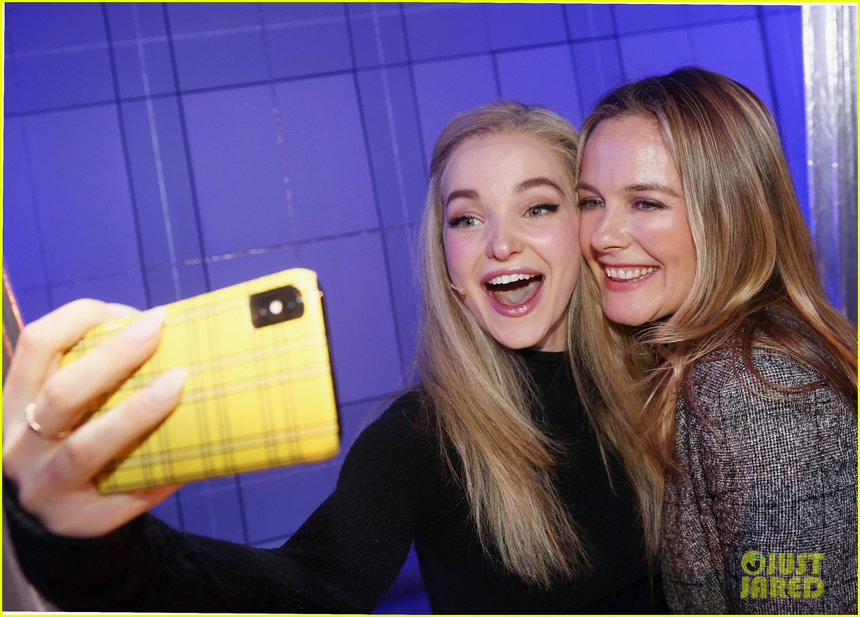 dove cameron meets alicia silverstone at clueless musical 05