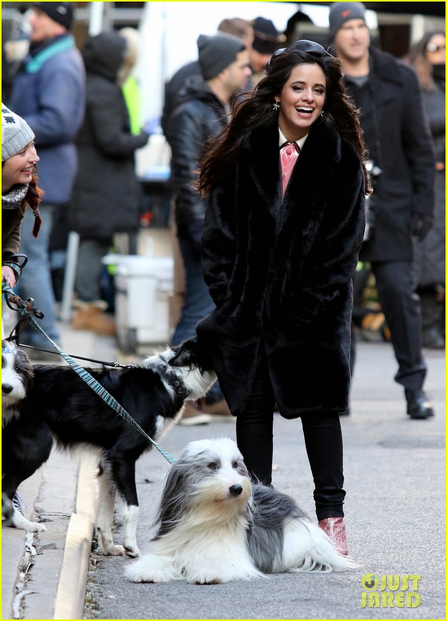 camila cabello eats cupcakes plays with dogs filming new commercial 03