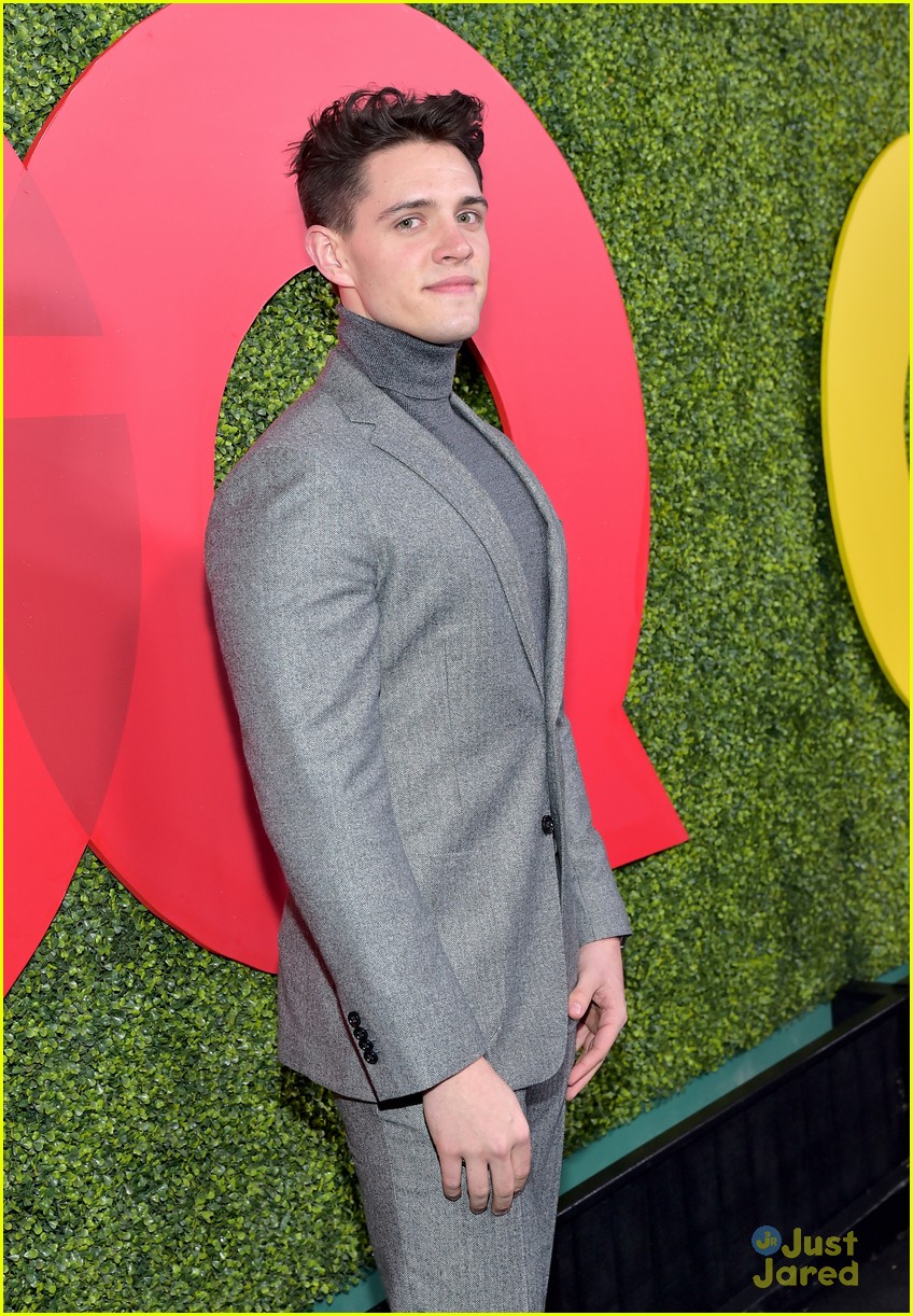 cole sprouse casey cott gq moty party 07