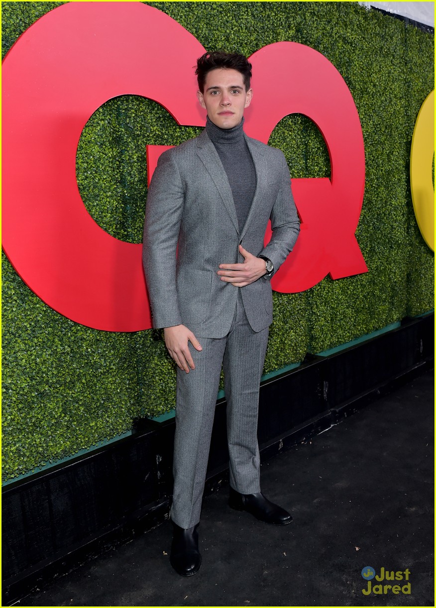 cole sprouse casey cott gq moty party 11