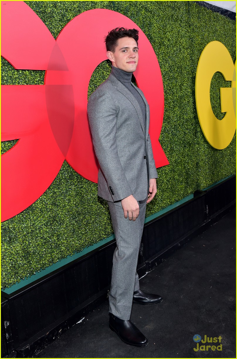 cole sprouse casey cott gq moty party 15