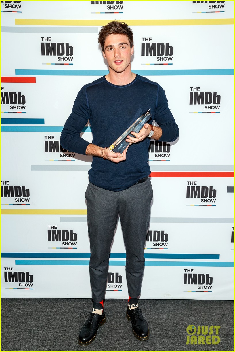 jacob elordi receives the imdb starmeter 2018 award 03