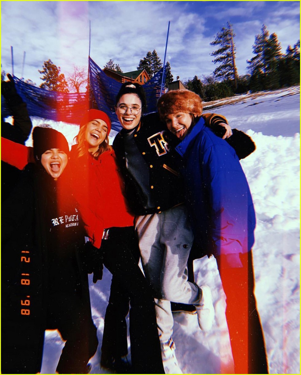 selena gomez goes snow tubing with her friends 03