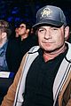 nick and joe jonas join liev schreiber at canelo vs rocky fight 02