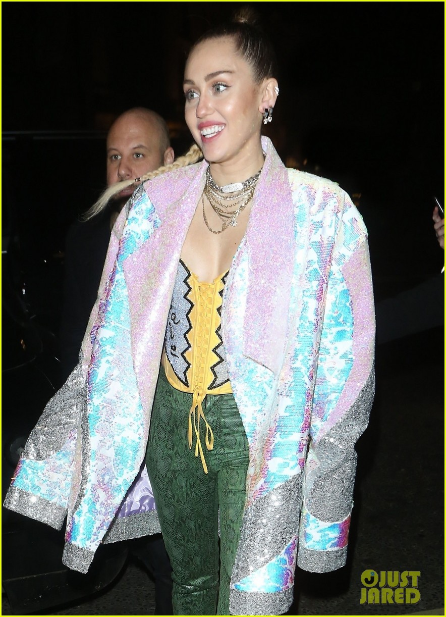 miley cyrus gets colorful during london trip 12