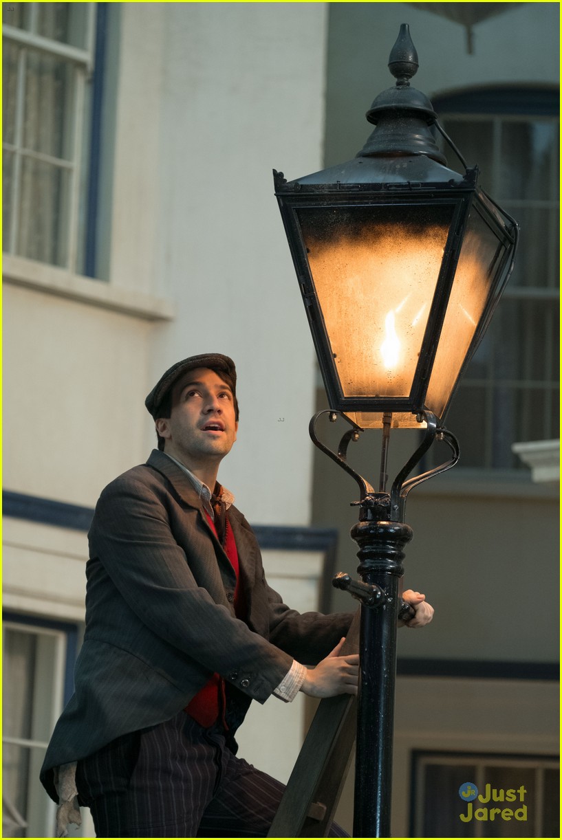 mary poppins returns all images see here 35