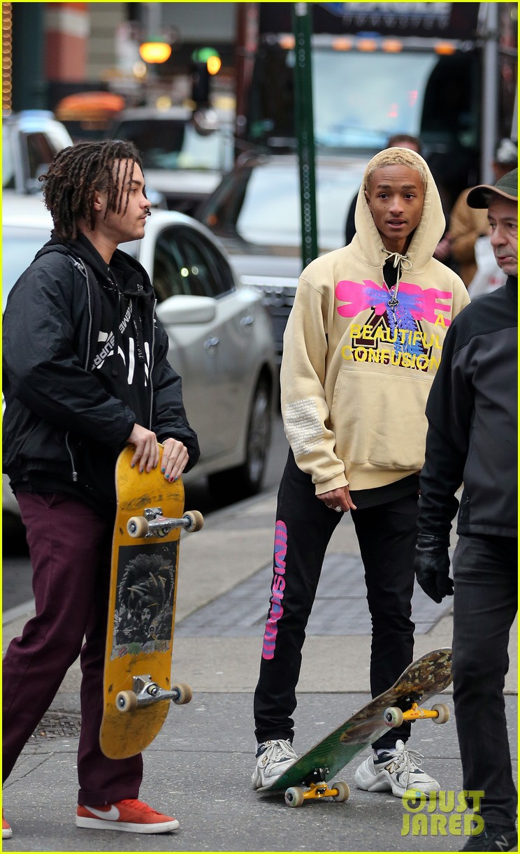 jaden smith is all smiles while filming a music video with a friend 08