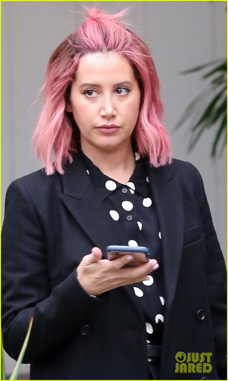 ashley tisdale debuts bright pink hair in weho 04
