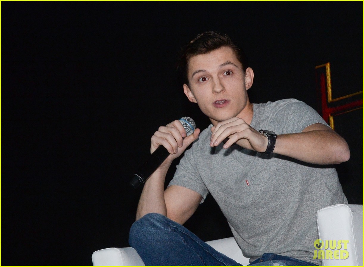 tom holland sophie turner promote marvel movies at comic con 14