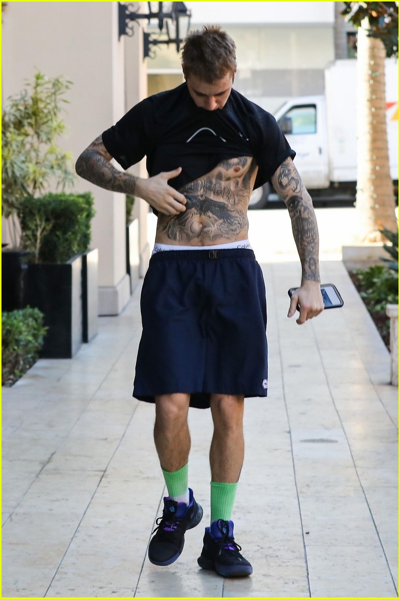 justin bieber goes shirtless shows off tattooed torso after workout 07