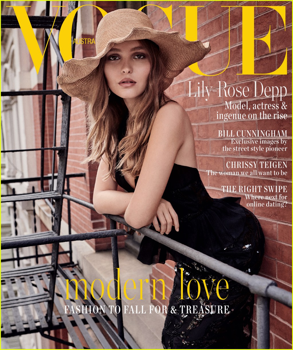 lily rose depp reveals what her parents taught her about growing up in the spotlight 01