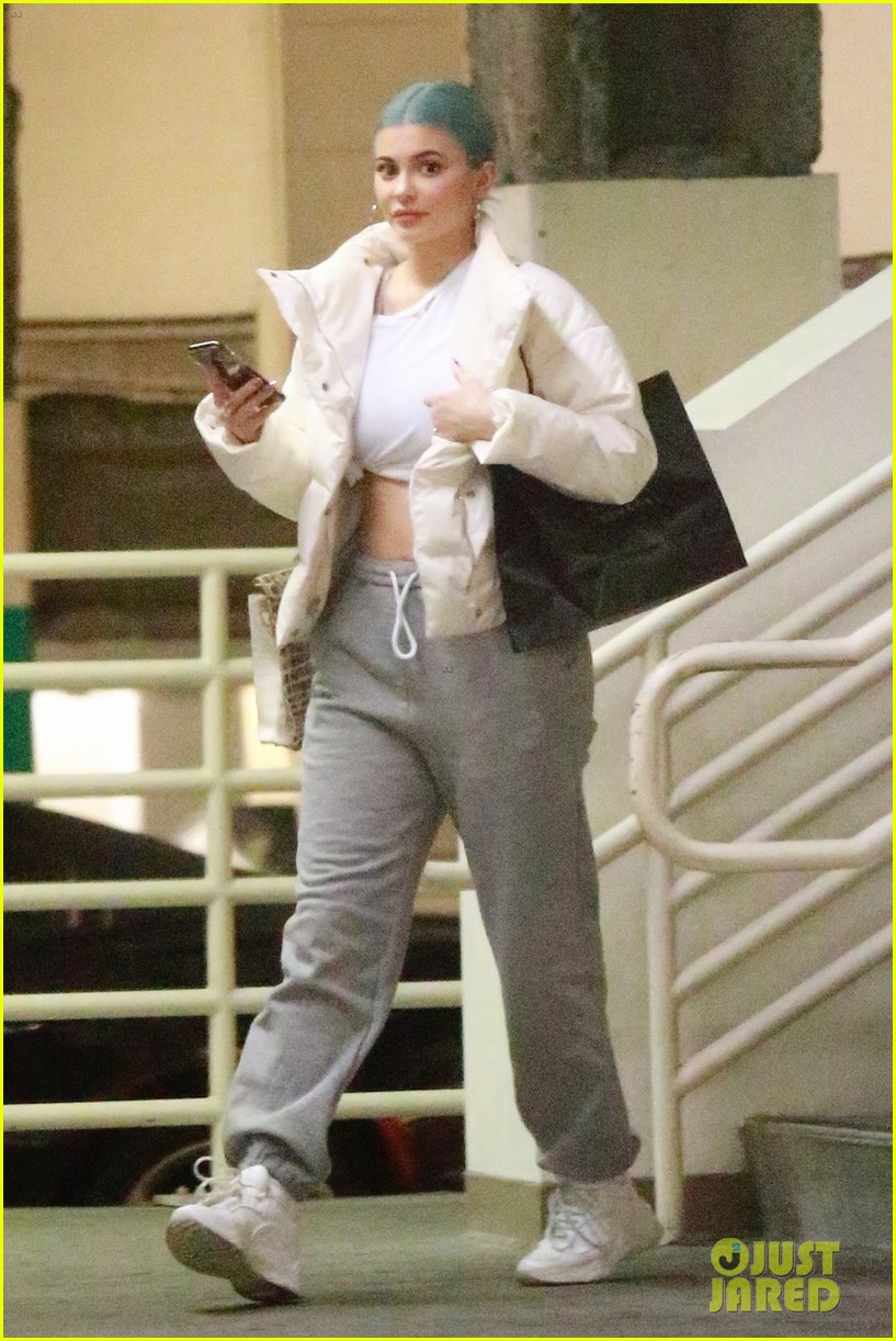 kylie jenner sports a crop top for beverly hills shopping trip 01