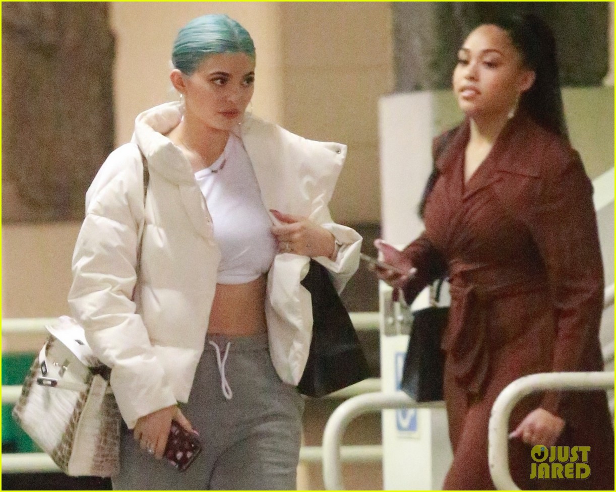 kylie jenner sports a crop top for beverly hills shopping trip 02