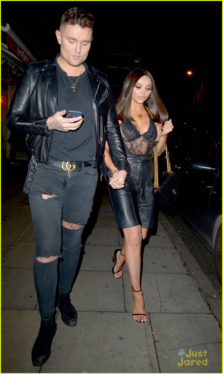 jesy nelson out friend after chris kiss 06