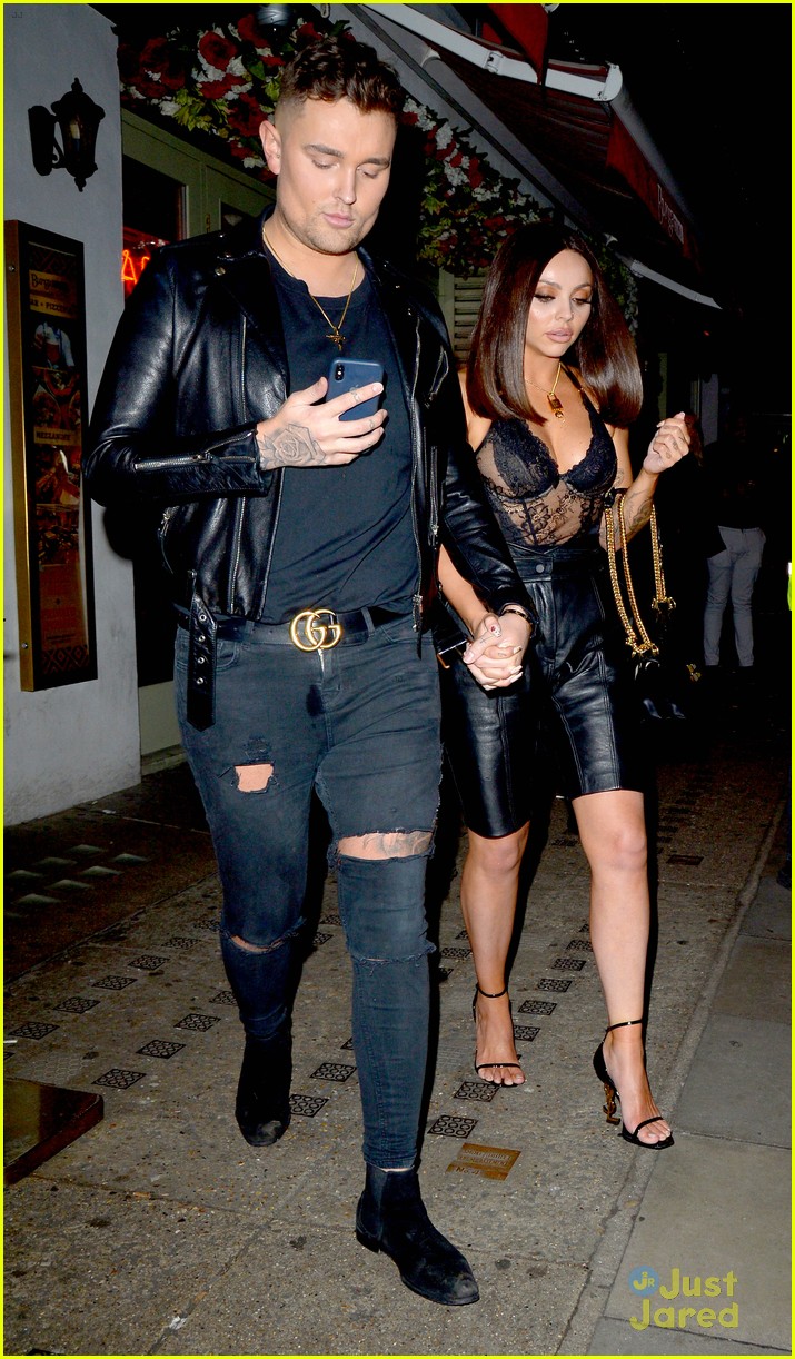 jesy nelson out friend after chris kiss 09