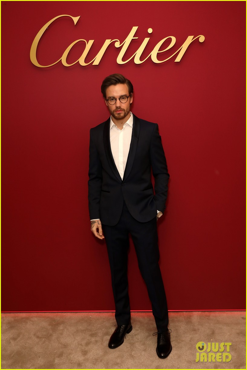 liam payne looks so handsome at cartiers new boutique opening in london 05