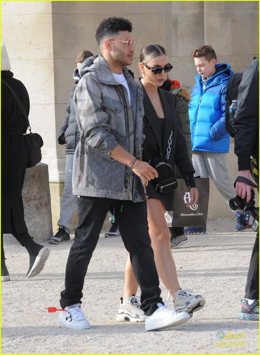 perrie edwards alex oxlade chamberlain offwhite pfw 01